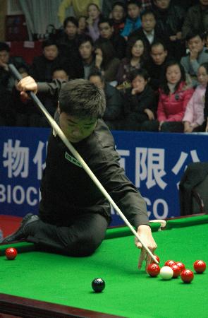 任背后远未 任背后远未